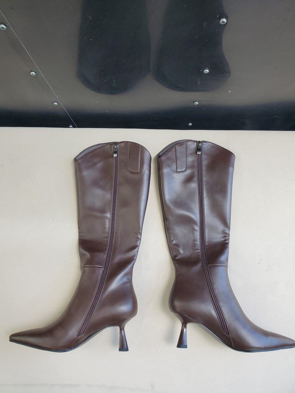 EldgaStep Womens Knee High Boots US 7 Brown Western Pointed Toe Kitten Heel